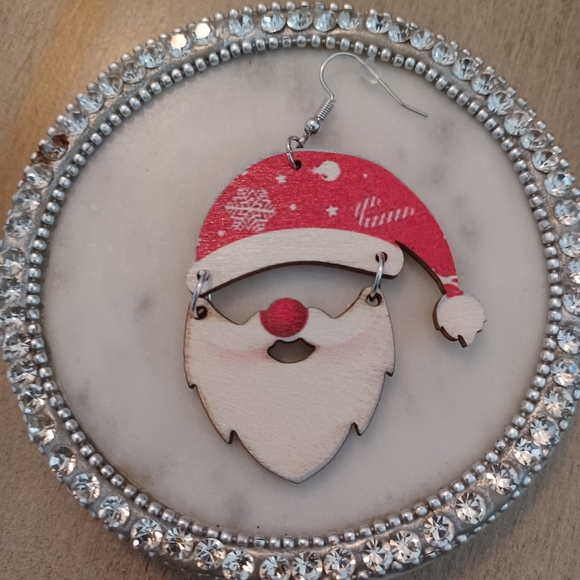 Red & White Santa Gnome Holiday Snowflake Christmas Dangle Drop Earrings - Picture 5 of 9